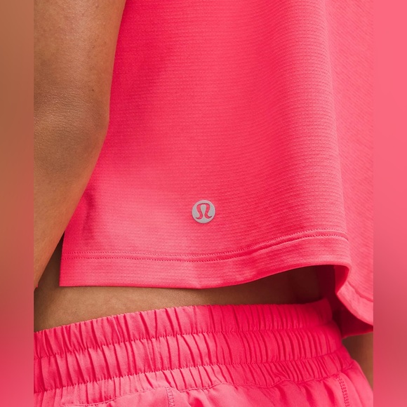 NWT Lululemon Ultralight Waist-Length Tank Top - Picture 5 of 5